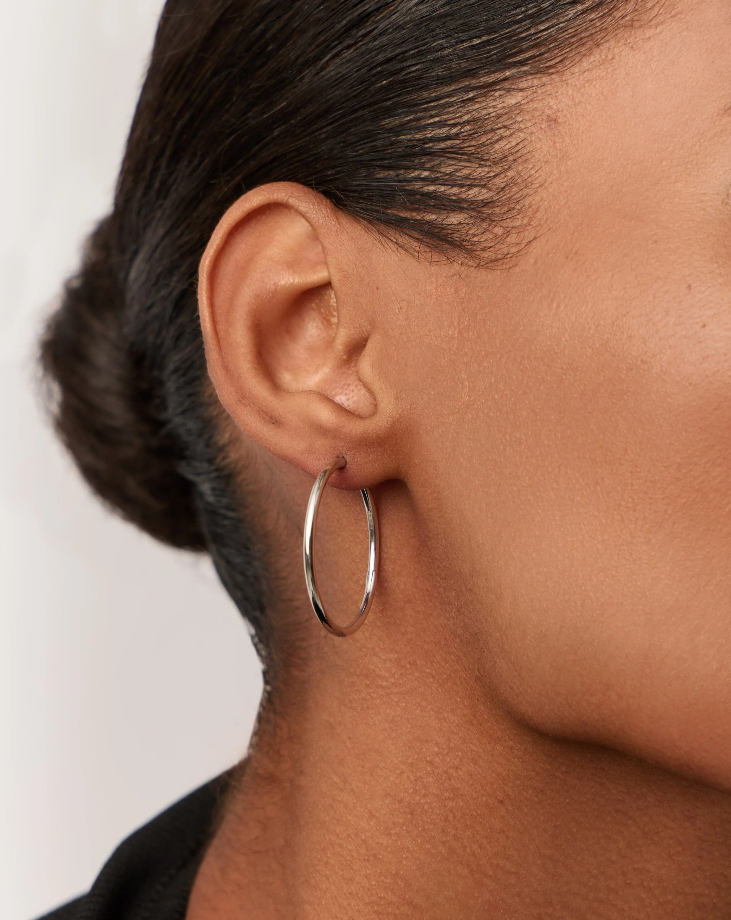 Classic Medium Hoop Earrings | Rhodium Plated on Recycled Sterling Silver