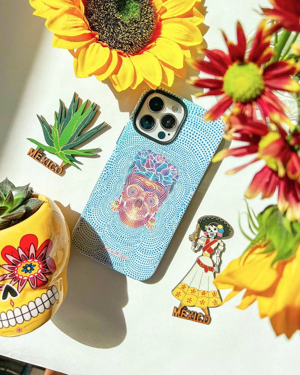 Vida y Muerte | Frida Kahlo Dotted Skull Case